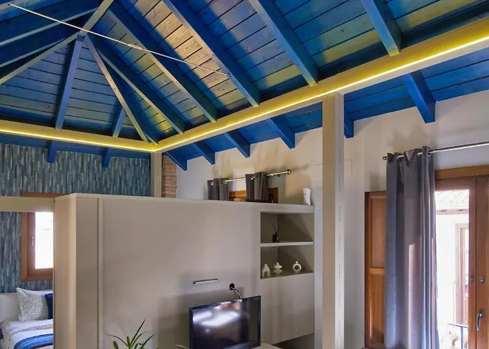 Rueda Bolas Suites - Hostatel