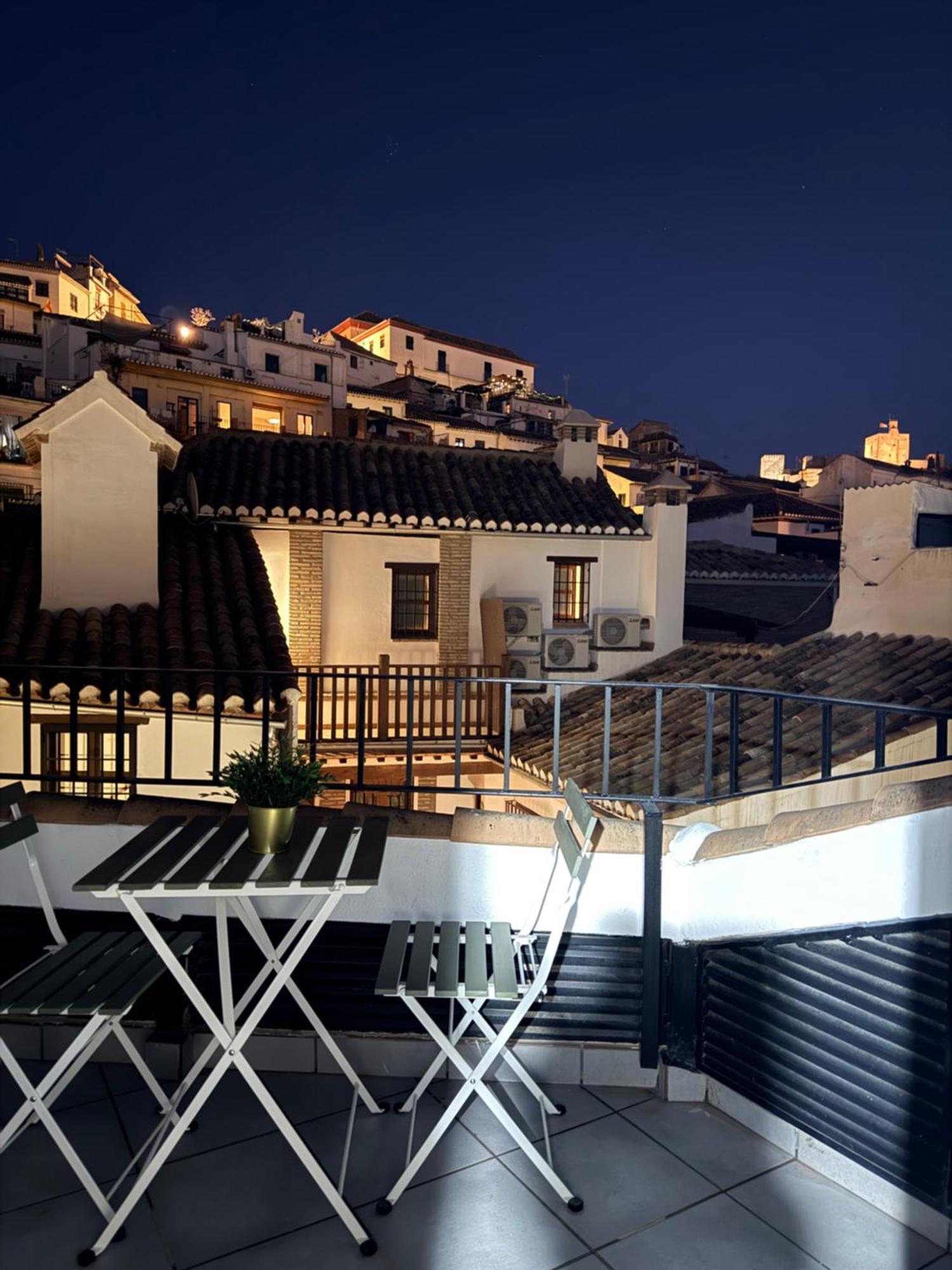 Rueda Bolas - Hostatel Apartment Granada
